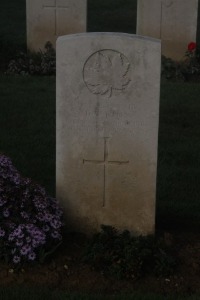 Aubigny Communal Cemetery Extension - Wilton, Daniel