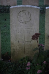 Aubigny Communal Cemetery Extension - Winchurst, A