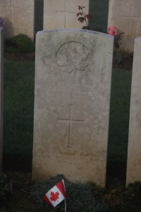 Aubigny Communal Cemetery Extension - Wood, Bertie