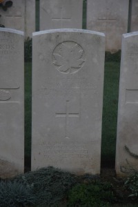Aubigny Communal Cemetery Extension - Woollven, C H