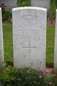 Gordon Dump Cemetery Ovillers-La Boisselle - Biffen, H