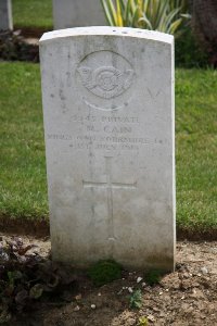 Gordon Dump Cemetery Ovillers-La Boisselle - Cain, M