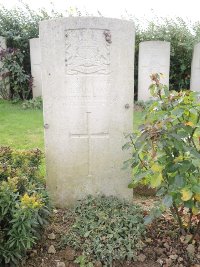 Quesnoy Farm Military Cemetery - Bolton, J