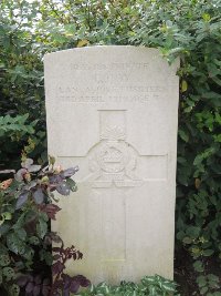 Quesnoy Farm Military Cemetery - Coy, Charles