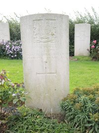 Quesnoy Farm Military Cemetery - Jones, T