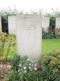 Quesnoy Farm Military Cemetery - Taylor, G