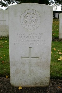 Mons (Bergen) Communal Cemetery - Barnes, Herbert James