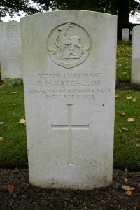 Mons (Bergen) Communal Cemetery - Batchelor, P H