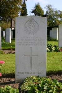 Mons (Bergen) Communal Cemetery - Darling, David Ward