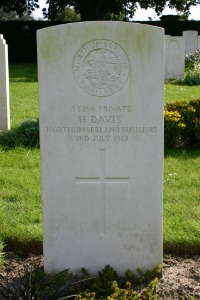 Mons (Bergen) Communal Cemetery - Davis, Horace