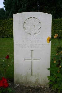 Mons (Bergen) Communal Cemetery - Donley, R