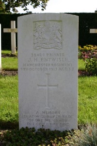 Mons (Bergen) Communal Cemetery - Entwisle, James Henry