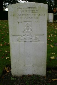 Mons (Bergen) Communal Cemetery - Fifield, Thomas William