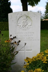 Mons (Bergen) Communal Cemetery - Germain, Horace