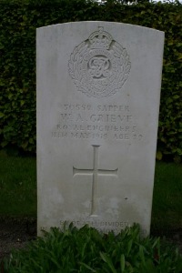 Mons (Bergen) Communal Cemetery - Grieve, William Alexander