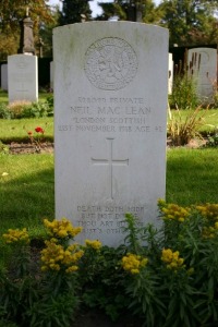 Mons (Bergen) Communal Cemetery - McLean, N