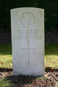 Mons (Bergen) Communal Cemetery - Mepham, W A