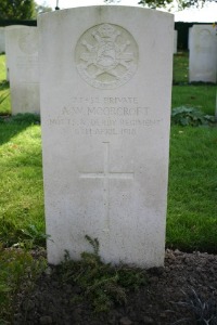 Mons (Bergen) Communal Cemetery - Moorcroft, A W