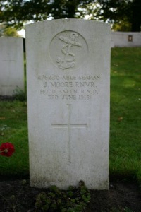 Mons (Bergen) Communal Cemetery - Moore, J