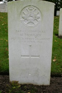 Mons (Bergen) Communal Cemetery - Morgan, H