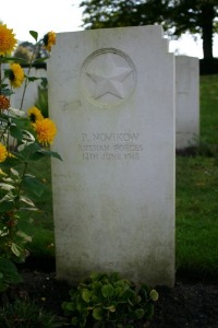 Mons (Bergen) Communal Cemetery - Novikow, P