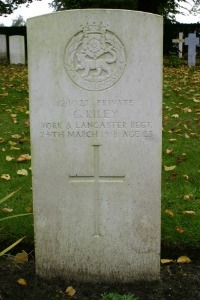 Mons (Bergen) Communal Cemetery - Riley, George