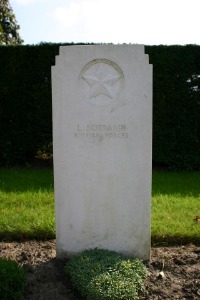 Mons (Bergen) Communal Cemetery - Schramn, L