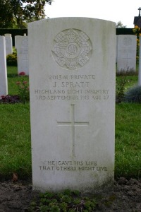 Mons (Bergen) Communal Cemetery - Spratt, J