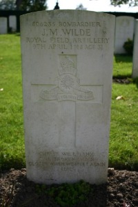 Mons (Bergen) Communal Cemetery - Wilde, J M