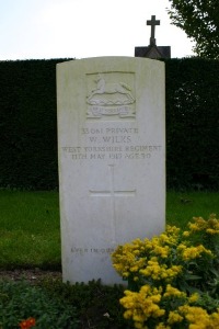 Mons (Bergen) Communal Cemetery - Wilks, Walter