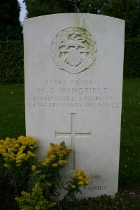 Mons (Bergen) Communal Cemetery - Wingfield, Harry George