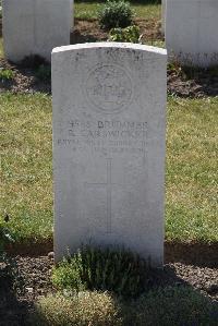 Calais Southern Cemetery - Earswicker, R