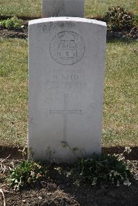 Calais Southern Cemetery - Reed, R