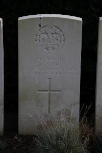 Porte-De-Paris Cemetery Cambrai - Weir, A