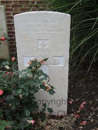Carnoy Military Cemetery - Affleck, W