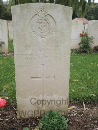 Carnoy Military Cemetery - Evans, A W