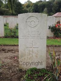 Carnoy Military Cemetery - McQuade, John