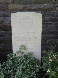 Canadian Cemetery No.2 Neuville - Apps, Thomas
