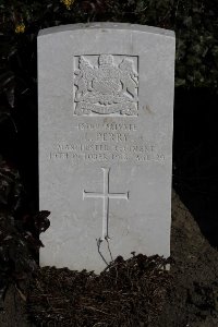 St. Symphorien Military Cemetery - Perry, Lewis