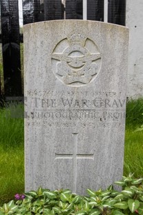 IRVINESTOWN CHURCH OF IRELAND CHURCHYARD - GARDNER, NORMAN WILLIAM