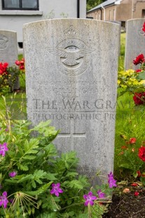 IRVINESTOWN CHURCH OF IRELAND CHURCHYARD - GILLINGHAM, MAURICE LEONARD