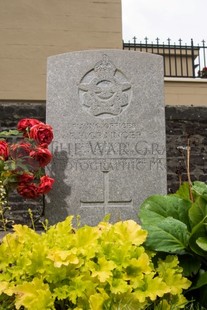 IRVINESTOWN CHURCH OF IRELAND CHURCHYARD - GRAINGER, FRANK HERBERT
