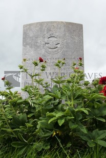 IRVINESTOWN CHURCH OF IRELAND CHURCHYARD - OLDFIELD, RONALD HENRY
