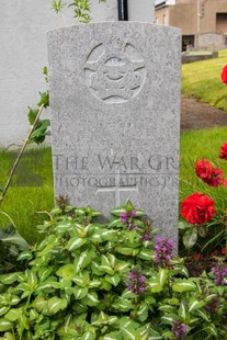 IRVINESTOWN CHURCH OF IRELAND CHURCHYARD - SCOTT, WILLIAM DOUGLAS
