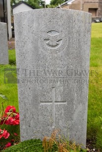 IRVINESTOWN CHURCH OF IRELAND CHURCHYARD - WATSON, ROBERT HUGH DAVIS