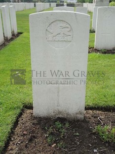 BROWN'S ROAD MILITARY CEMETERY, FESTUBERT - ADAMSON, R