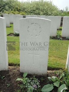 BROWN'S ROAD MILITARY CEMETERY, FESTUBERT - ALLAN, PETER
