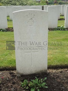 BROWN'S ROAD MILITARY CEMETERY, FESTUBERT - ALLOTT, D