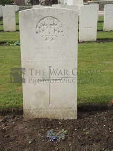 BROWN'S ROAD MILITARY CEMETERY, FESTUBERT - O'NEILL, FRANCIS