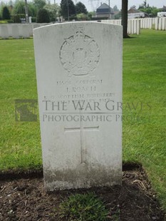 BROWN'S ROAD MILITARY CEMETERY, FESTUBERT - ROACH, J